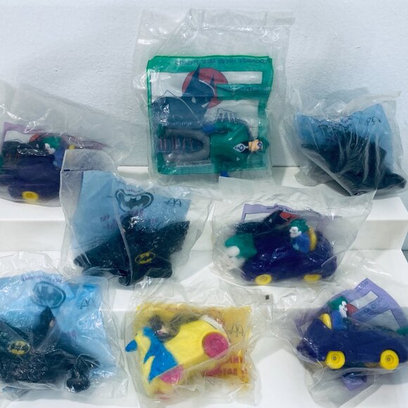 8 VNTG McDonalds 1990's BATMAN Toys Joker,Batman,Riddler,Penguin,Batman OrigPkg - Picture 3 of 3